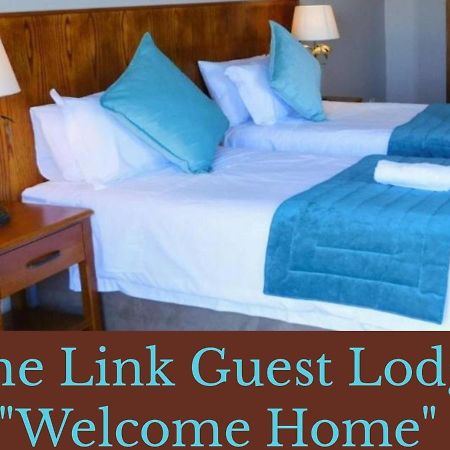 The Link Guest Lodge Kempton Park Eksteriør billede